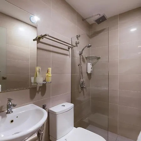 One Avenue Hotel Petaling Jaya Exterior photo