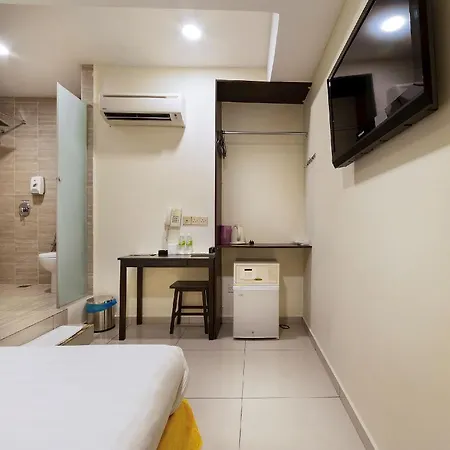 One Avenue Hotel Petaling Jaya Exterior photo