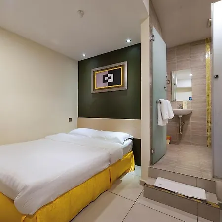 One Avenue Hotel Petaling Jaya Exterior photo