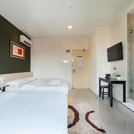 One Avenue Hotel Petaling Jaya Exterior photo
