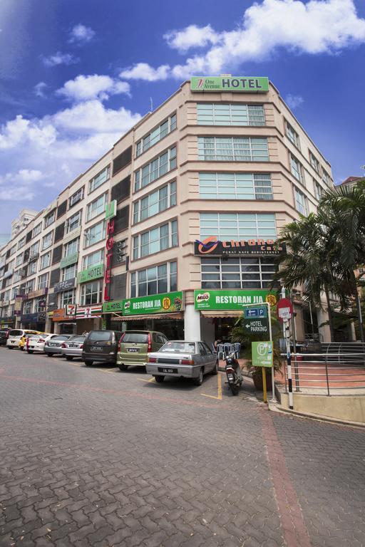 One Avenue 2* Petaling Jaya