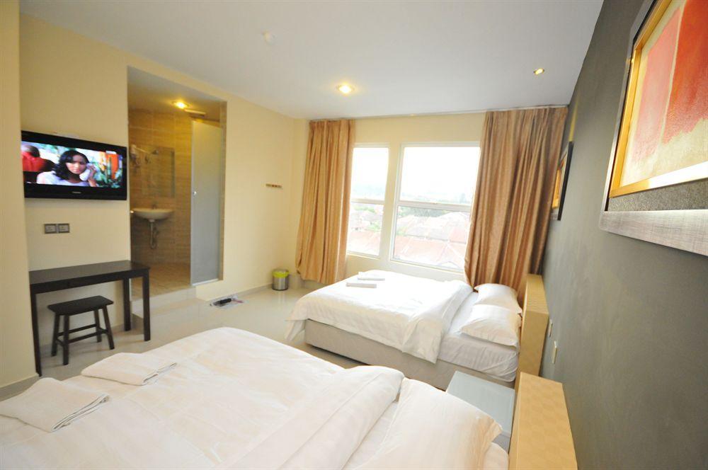 One Avenue Petaling Jaya