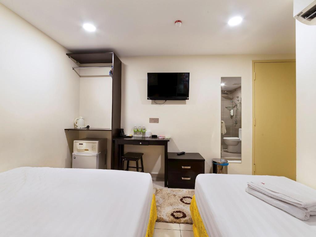 One Avenue Hotel 2*